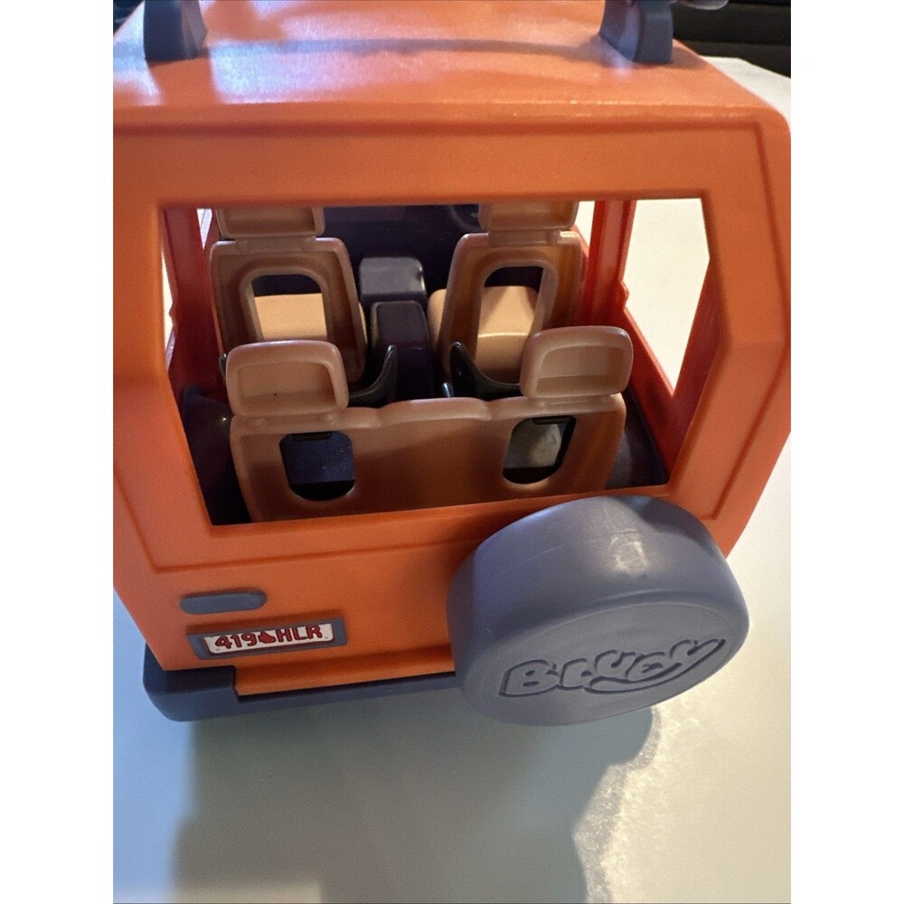 BLUEY Heeler Jeep 4WD FAMILY VEHICLE CAR By Moose Toys Car Orange Hatchback 2018 - Picture 6 of 8